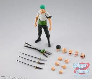 S.H. Figuarts Roronoa Zoro Romance Dawn
