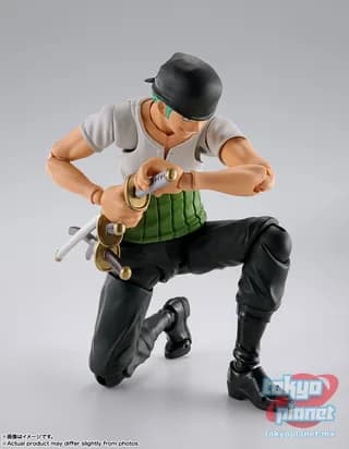 S.H. Figuarts Roronoa Zoro Romance Dawn