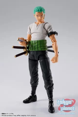S.H. Figuarts Roronoa Zoro Romance Dawn