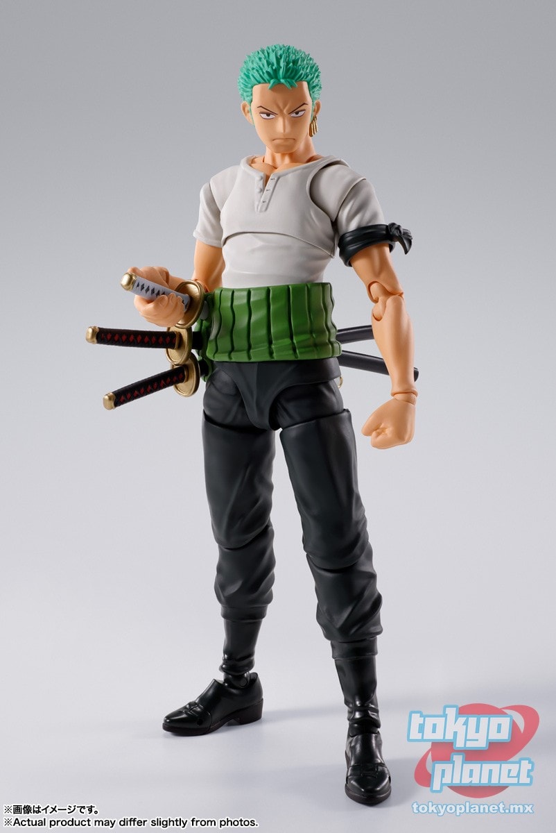 S.H. Figuarts Roronoa Zoro Romance Dawn